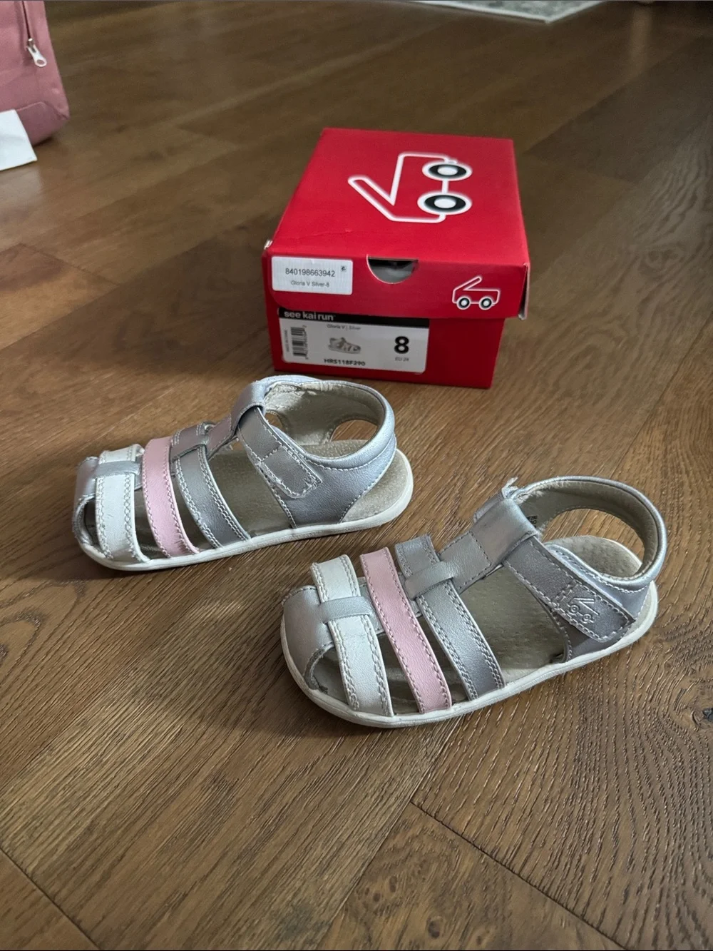 See Kai Run Gloria V 5 Silver and Pink HRS118F290 Sandals open toe size 8 24